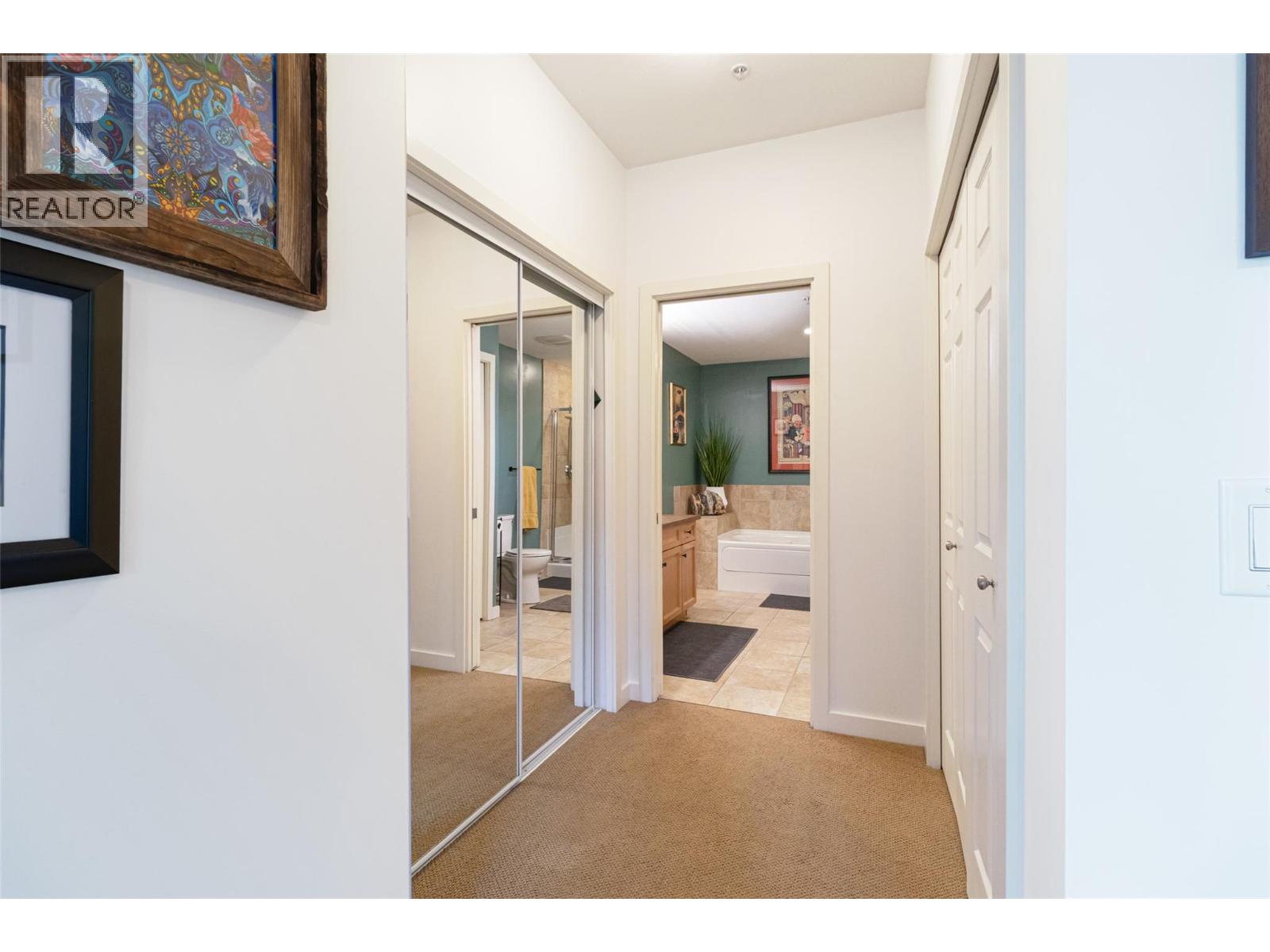 110 2120 Shannon Ridge Drive, West Kelowna