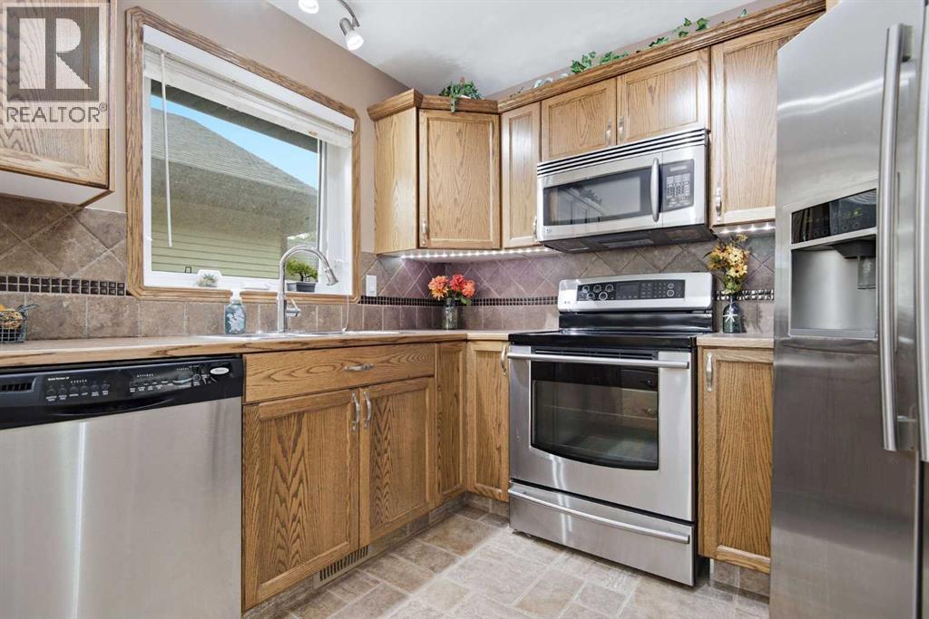 15 Reynolds Road, Sylvan Lake