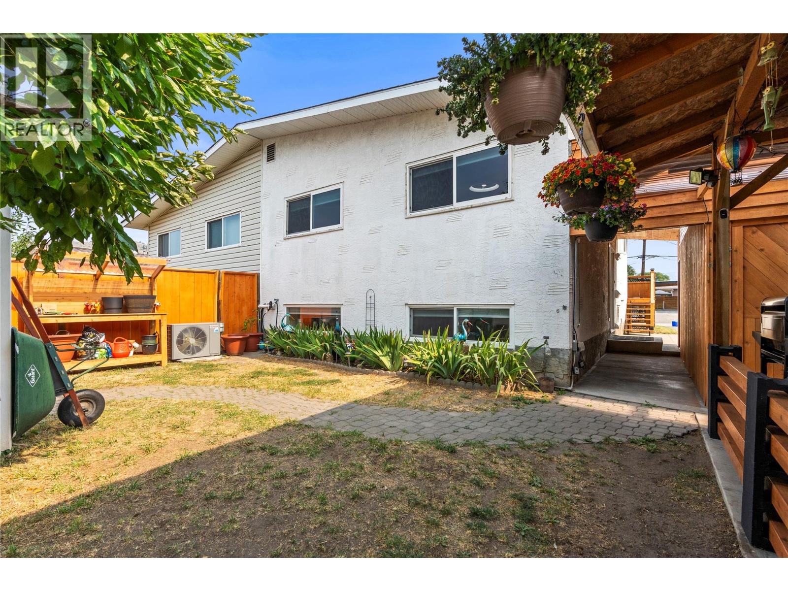 4400 15 Avenue, Vernon