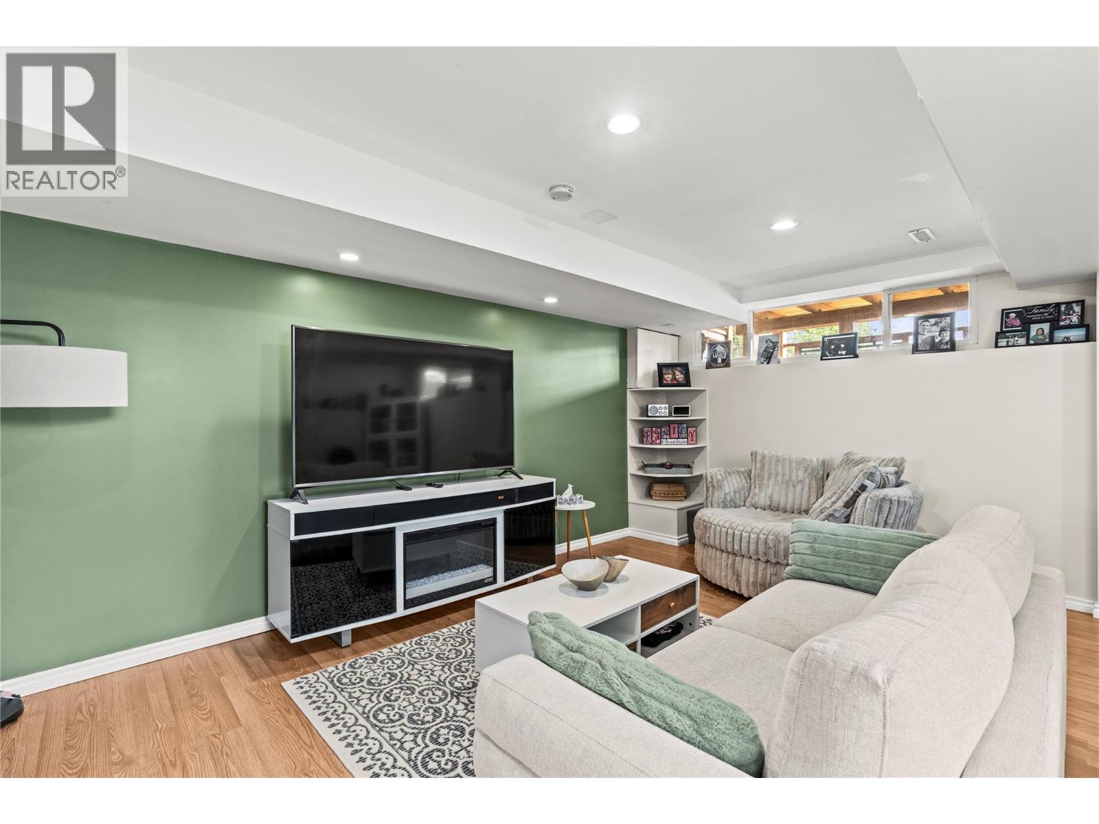 4400 15 Avenue, Vernon