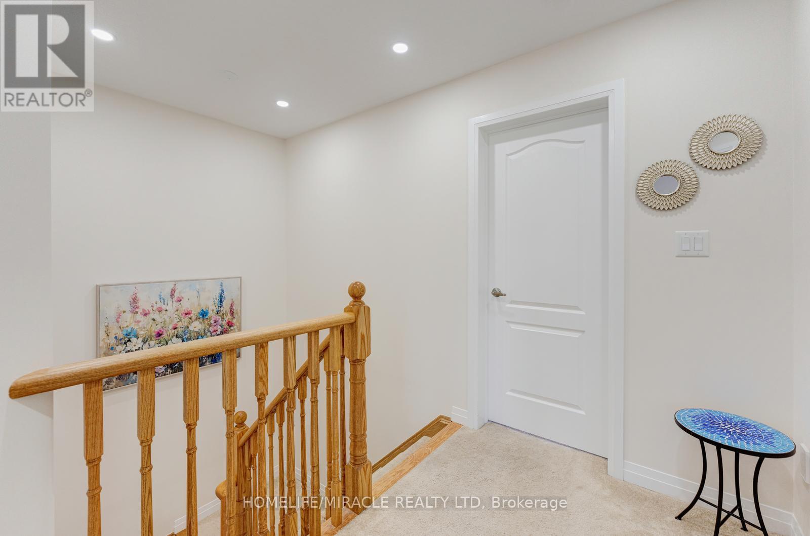 #12 172 PARKINSON CRESCENT - 23