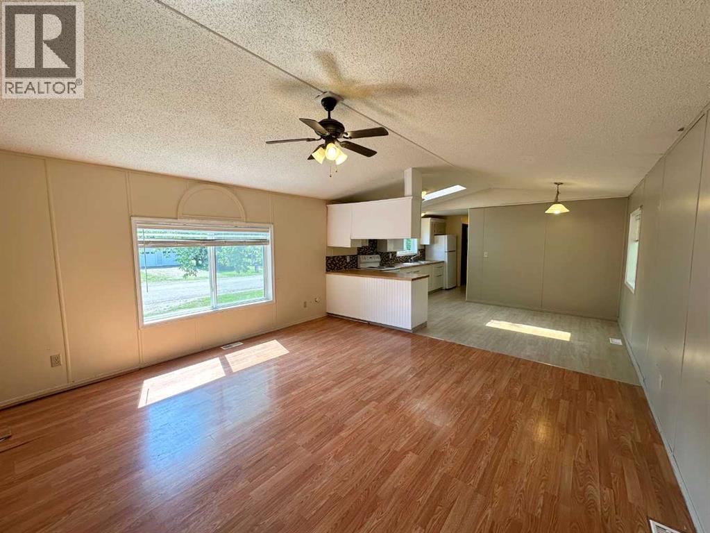 5001 51 Street - Image 3