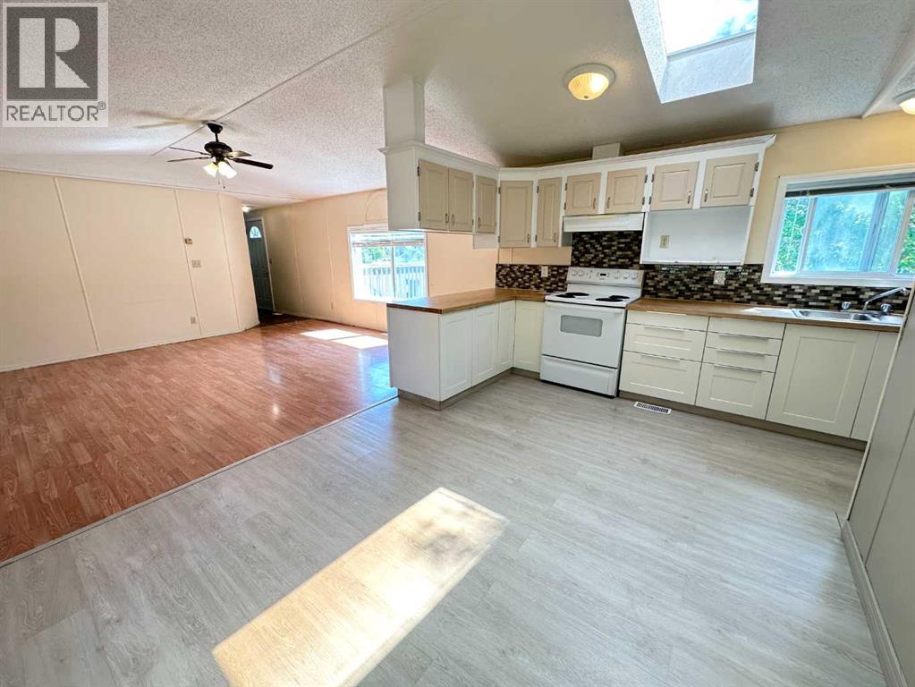 5001 51 Street - Image 5