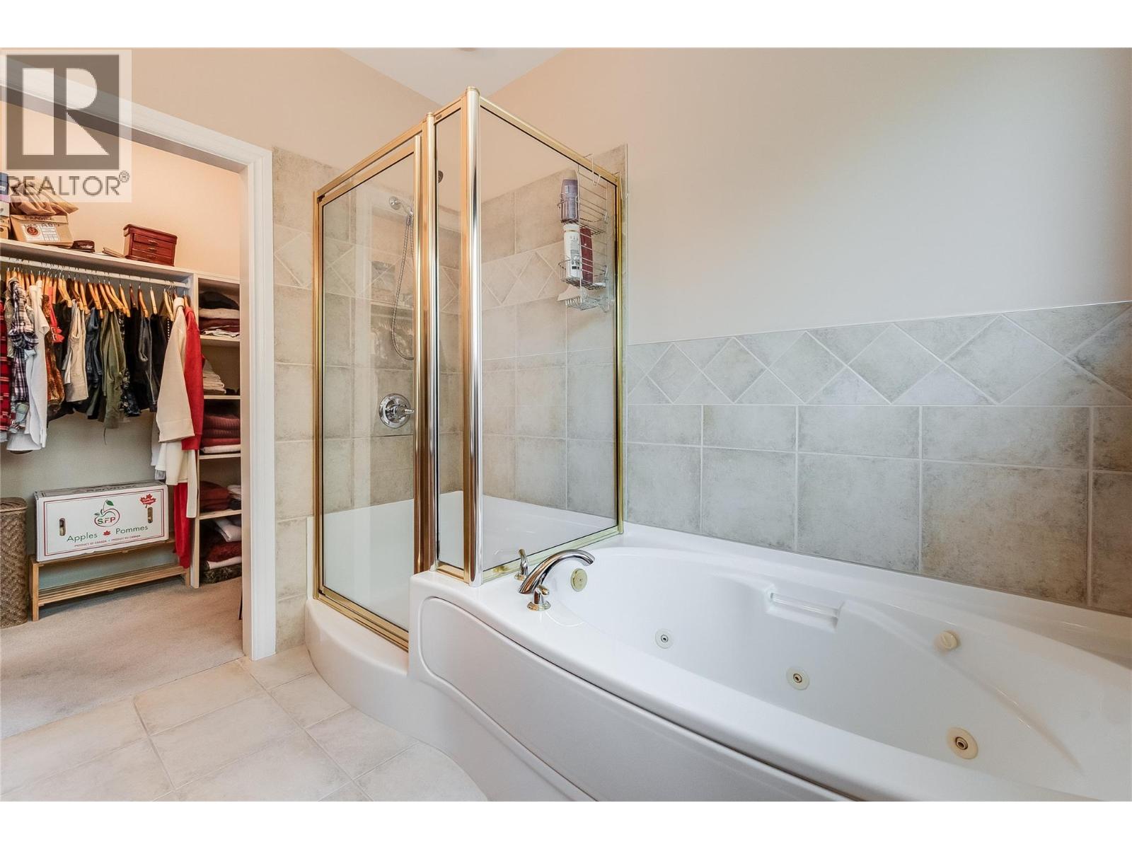 408 Balfour Heights Road - 58