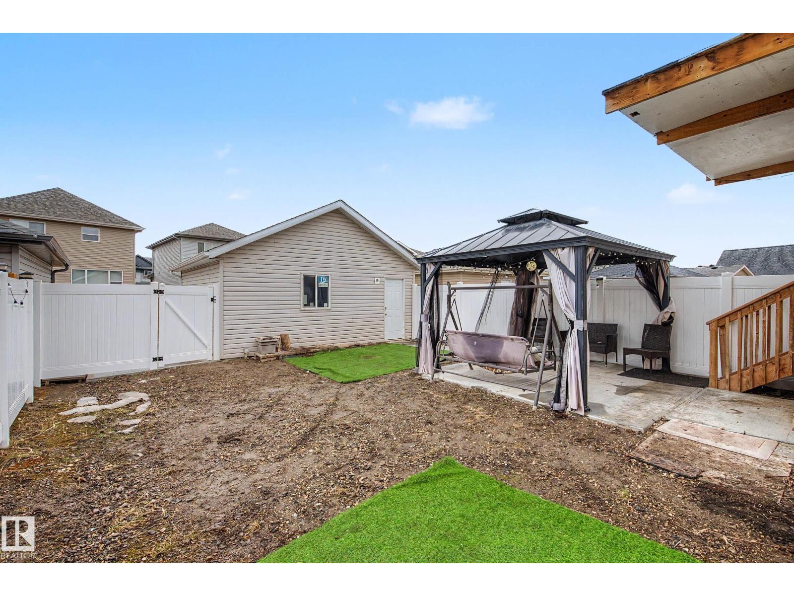 17928 62 ST NW - 52