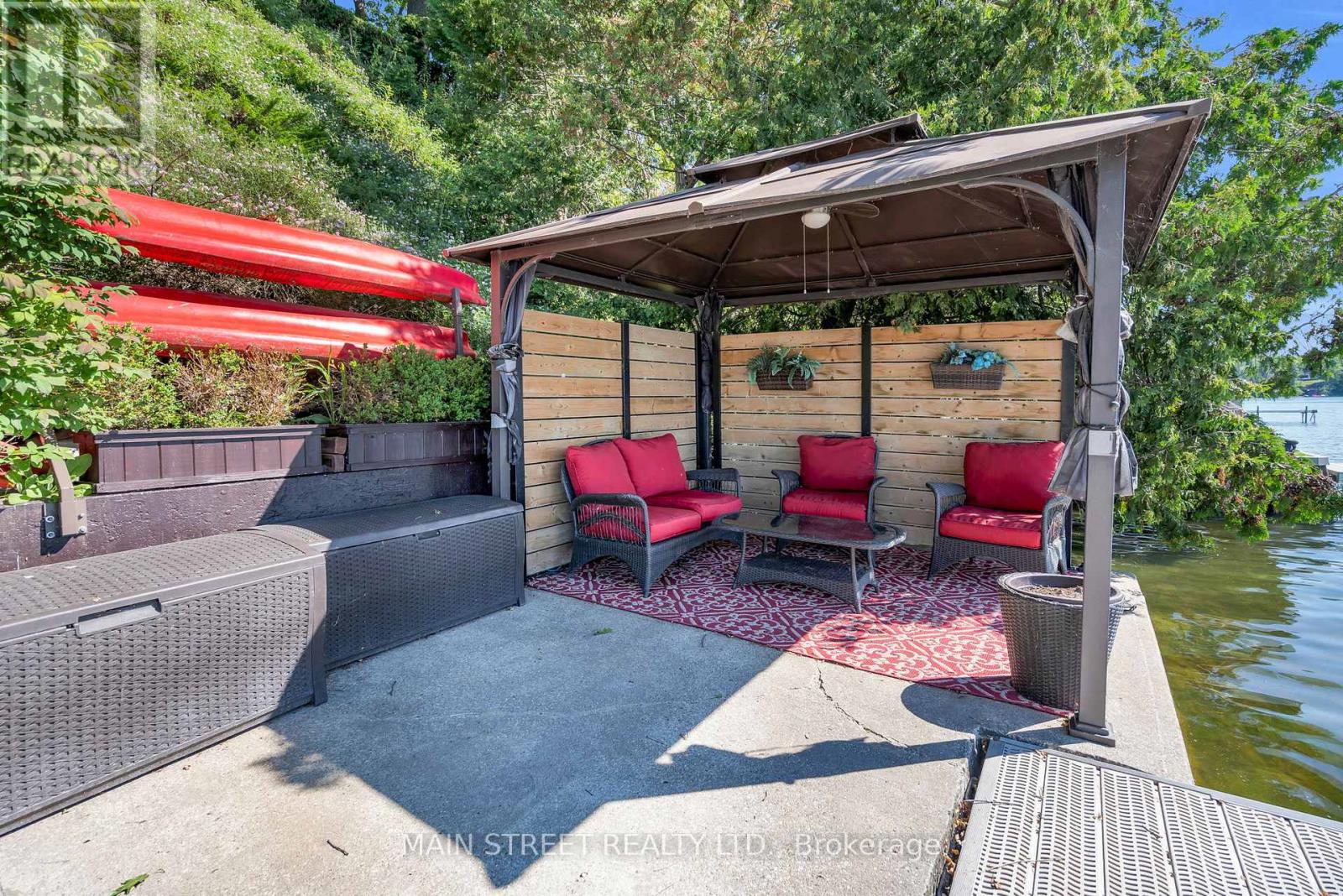 13 GEORGINA DRIVE S - 32