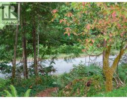 10206 South Dr, Port Alberni, BC V9Y9A8 Photo 8