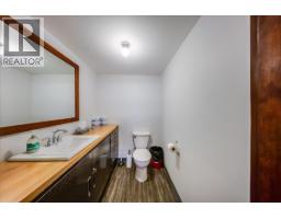 2045 Columbia Avenue, Trail, BC V1R1K7 Photo 29