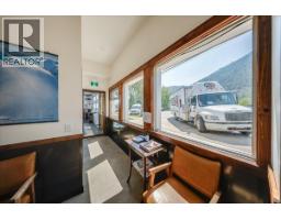 2045 Columbia Avenue, Trail, BC V1R1K7 Photo 34