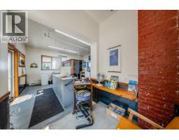 2045 Columbia Avenue, Trail, BC V1R1K7 Photo 35