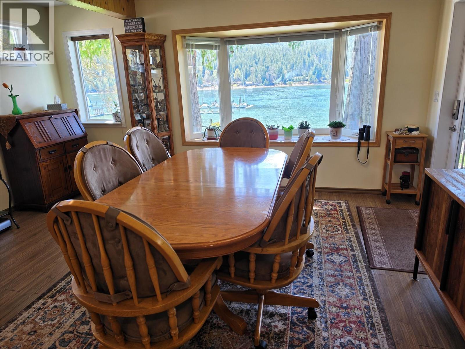 8350 BUSK Road - 6