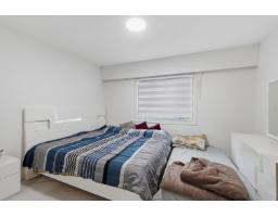 17886 59a Avenue, Surrey, BC V3S1R1 Photo 10