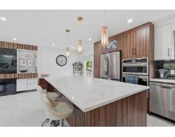 17886 59a Avenue, Surrey, BC V3S1R1 Photo 6