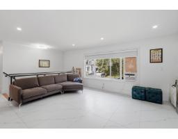 17886 59a Avenue, Surrey, BC V3S1R1 Photo 8
