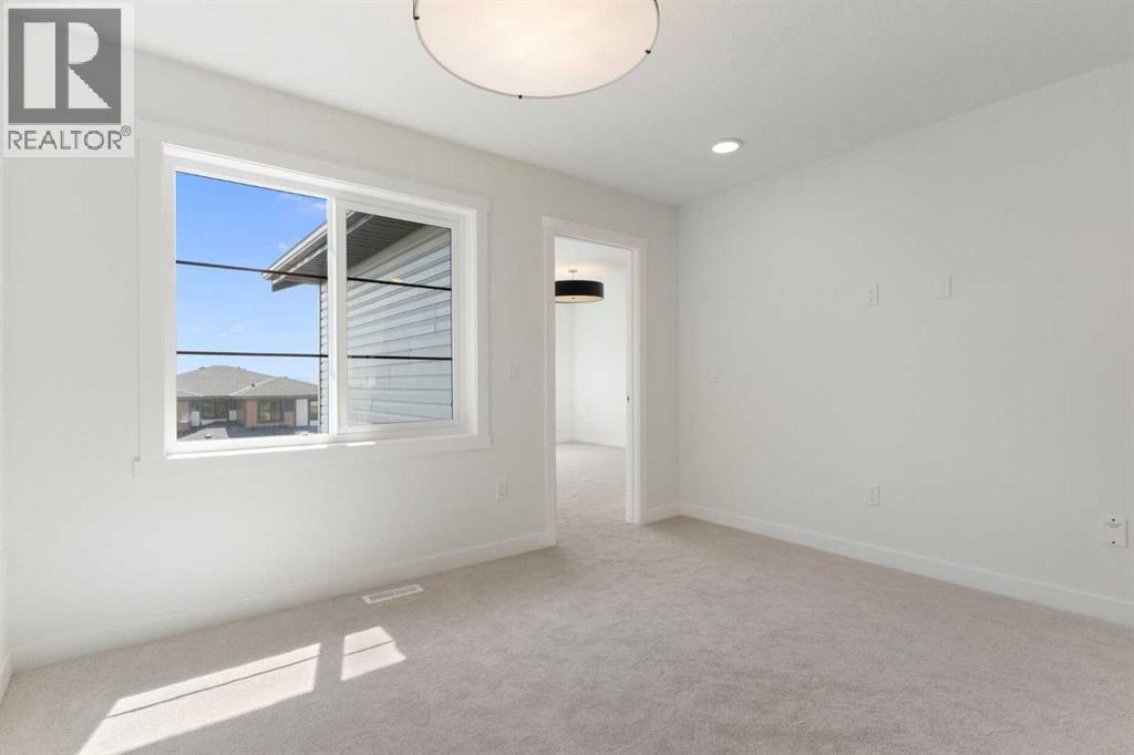 83 Heritage Manor, Cochrane