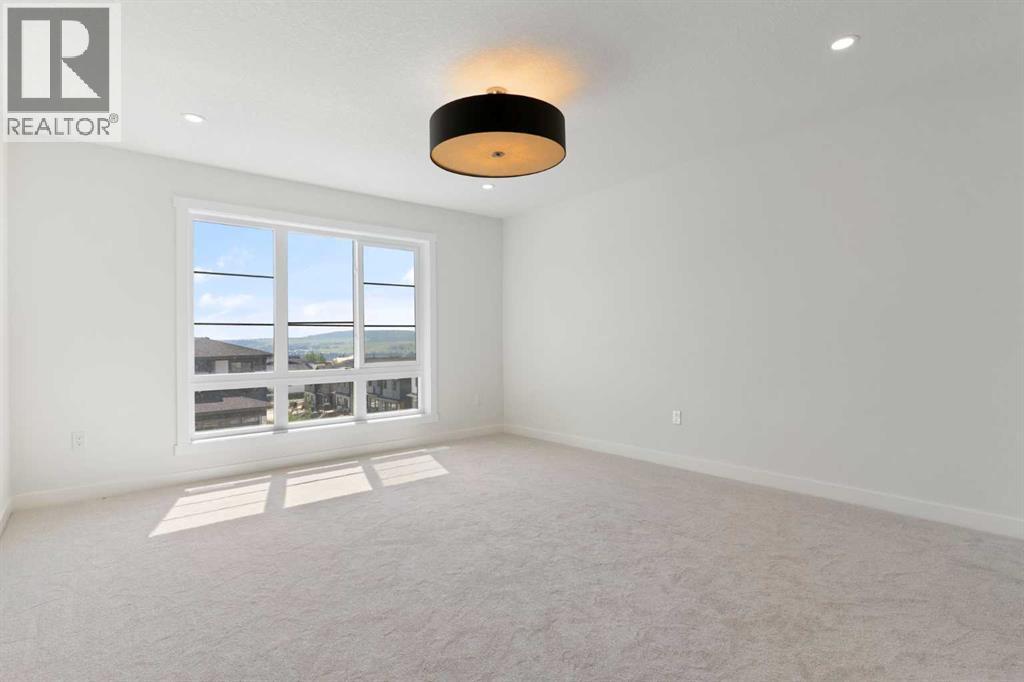 83 Heritage Manor, Cochrane