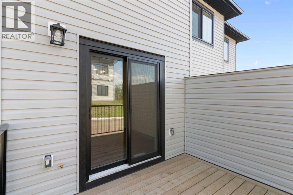 83 Heritage Manor, Cochrane