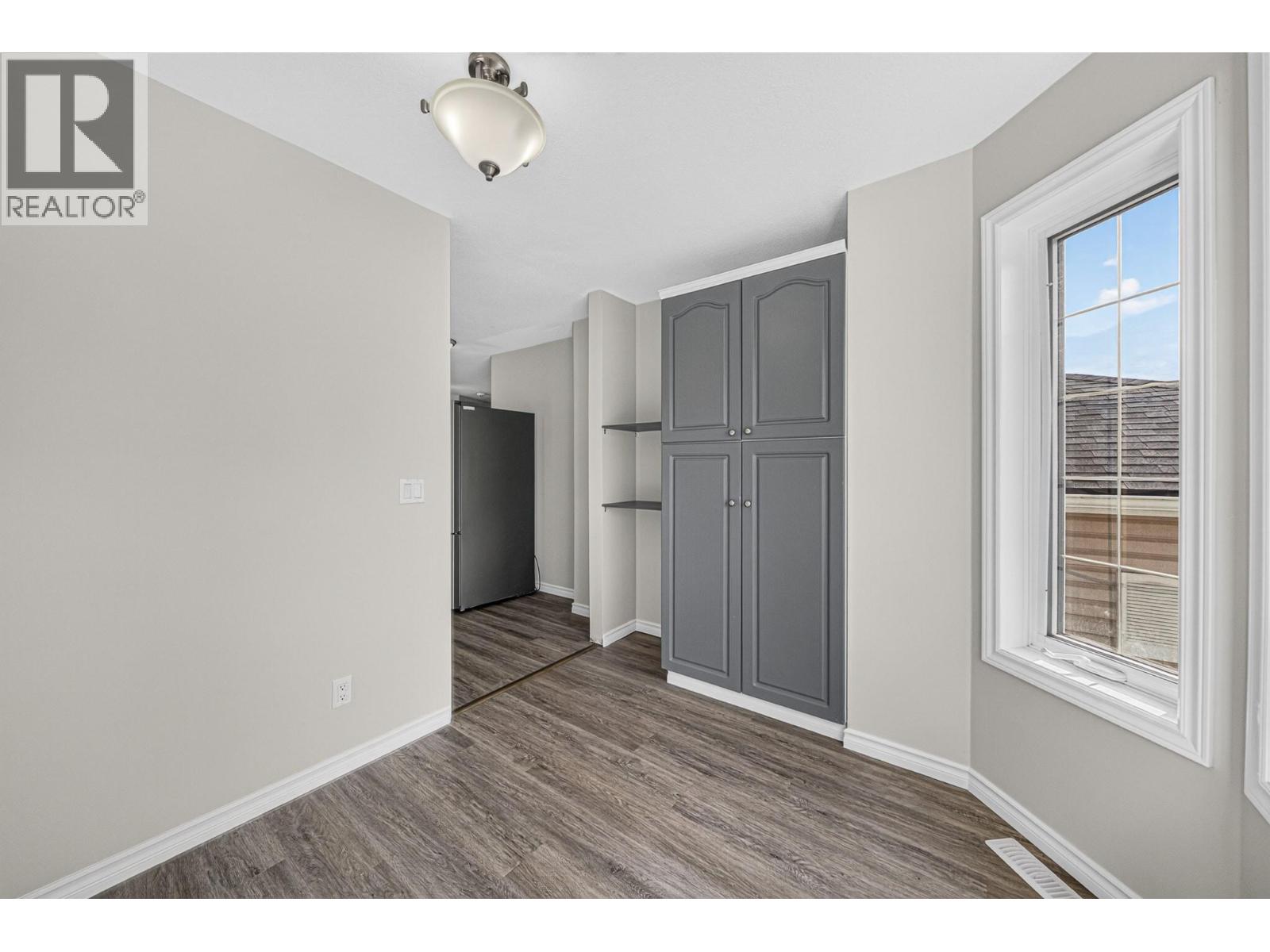 1255 VALLEY VIEW Drive - 18