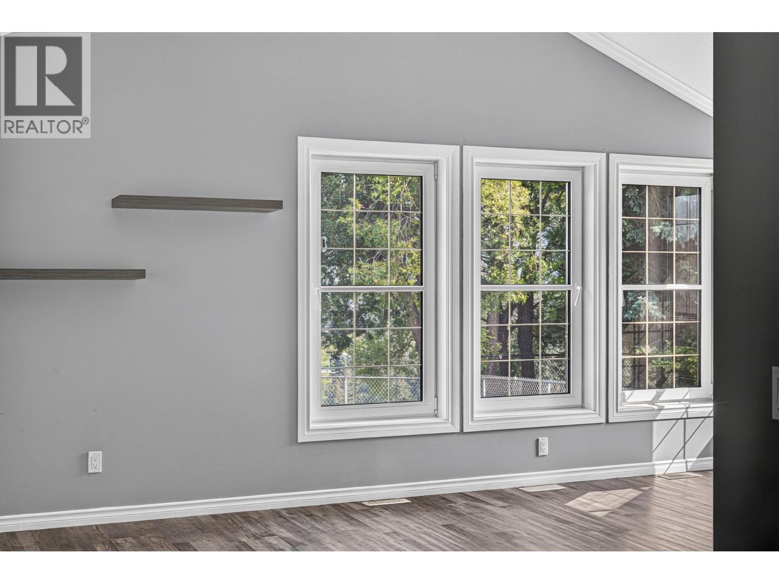 1255 VALLEY VIEW Drive - 32