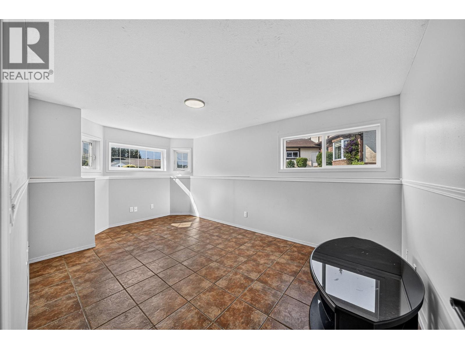 1255 VALLEY VIEW Drive - Image 39