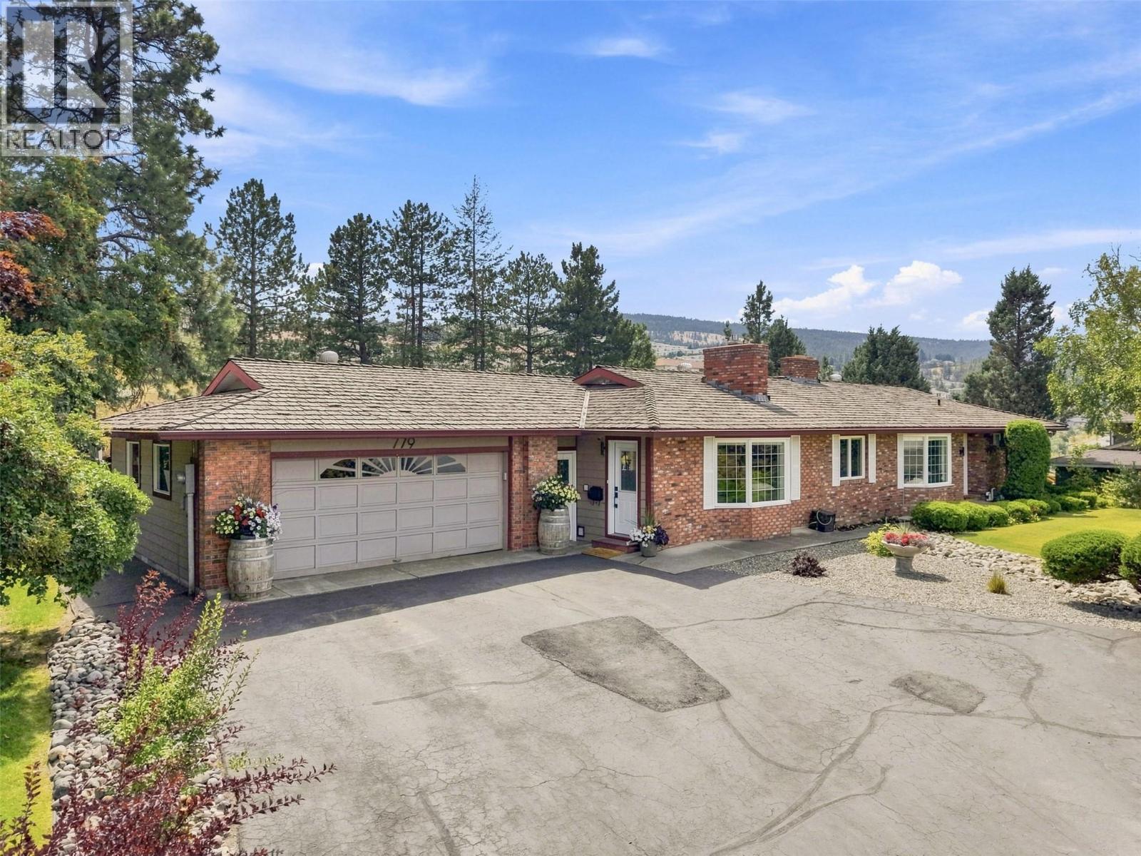 779 Gleneagles Drive, Kamloops