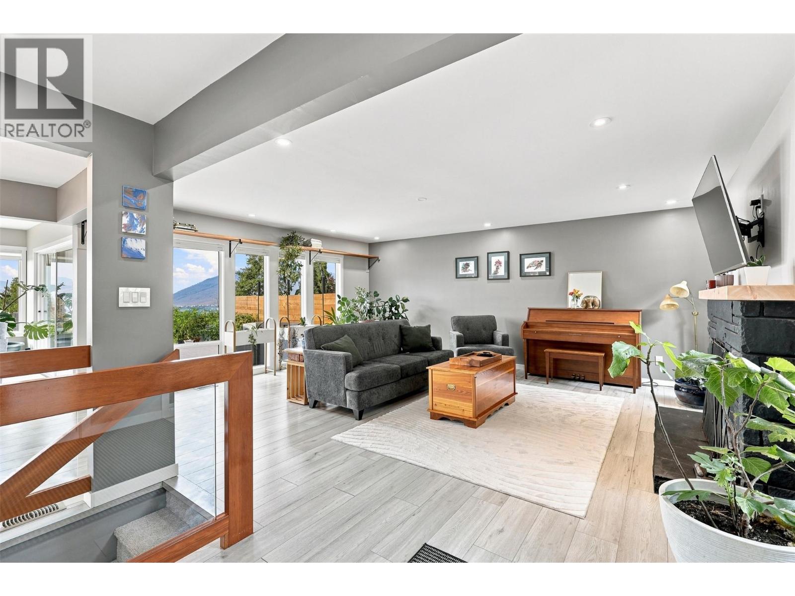 468 Grandview Terrace - 9