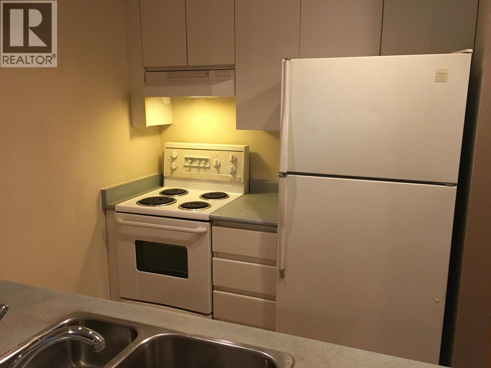 206 3489 ASCOT PLACE AVENUE, Vancouver