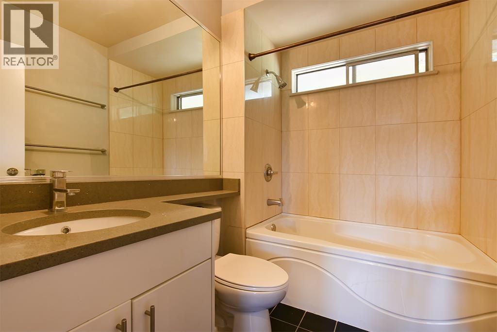 Main 6440 MARA CRESCENT, Richmond