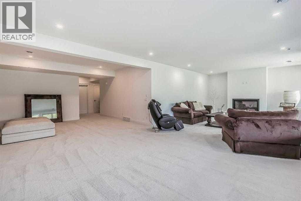 276 Cranbrook Point SE - 35