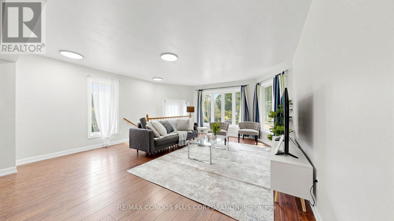 20 SOUTHWOOD CRESCENT - 19