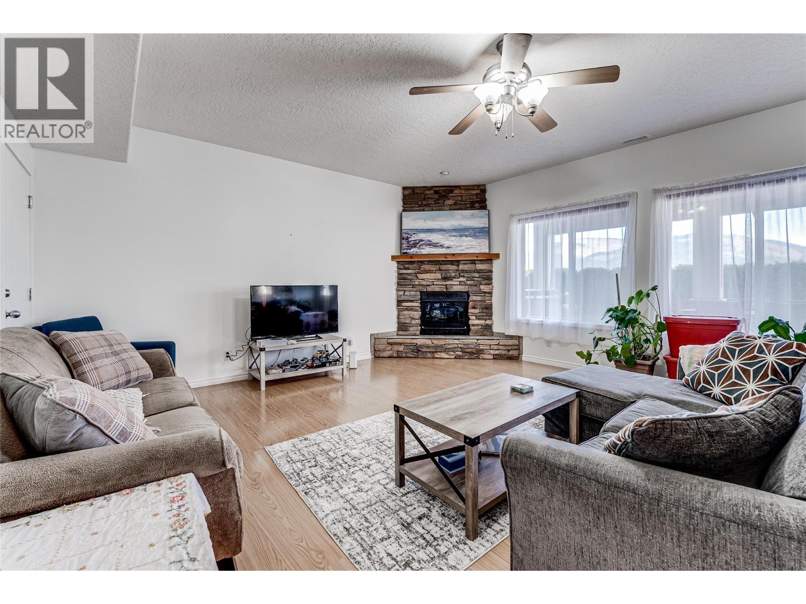 108 Red Rock Crescent, Enderby