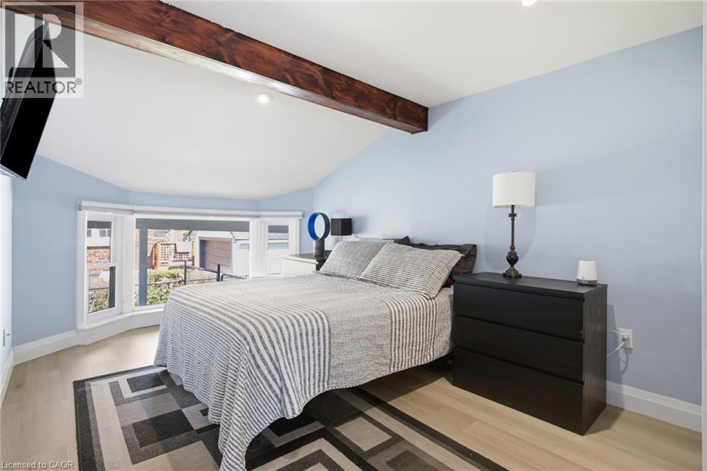 434 HENRY Street - Image 16