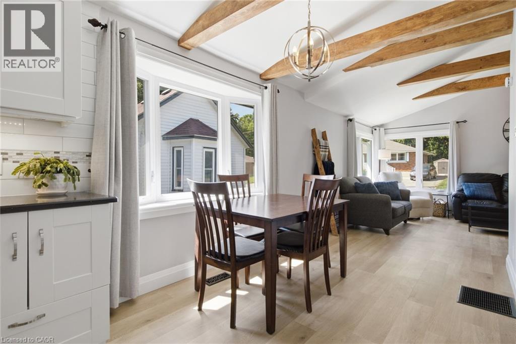434 HENRY Street - Image 10