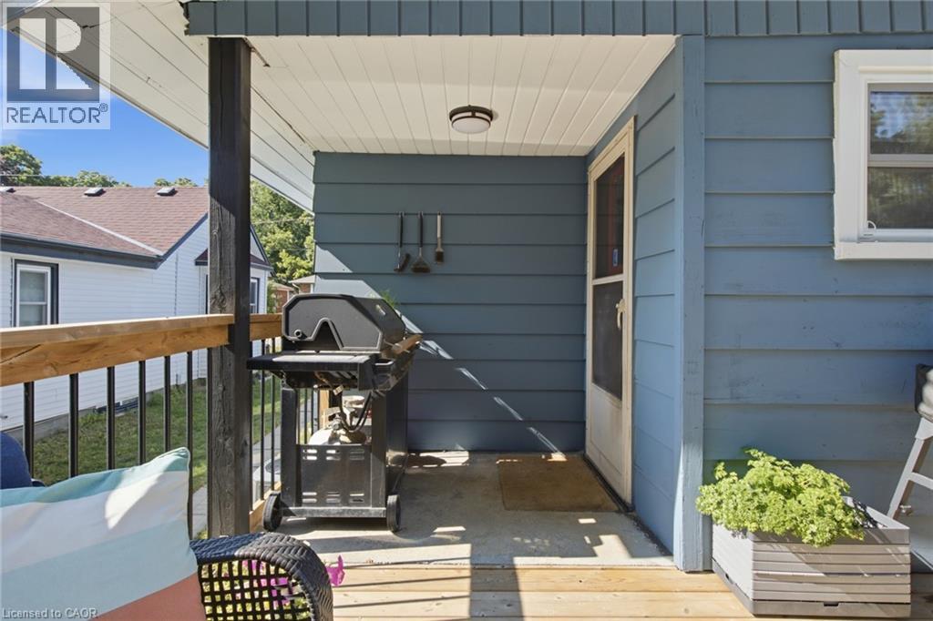 434 HENRY Street - Image 32