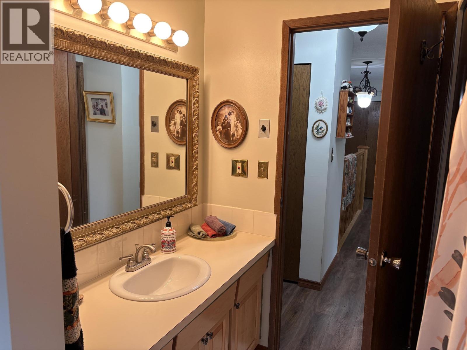 404 N BIRCH AVENUE - 27
