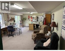 404 N Birch Avenue, 100 Mile House, BC V0K2E0 Photo 32