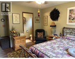 404 N Birch Avenue, 100 Mile House, BC V0K2E0 Photo 23