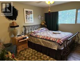 404 N Birch Avenue, 100 Mile House, BC V0K2E0 Photo 24