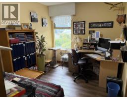 404 N Birch Avenue, 100 Mile House, BC V0K2E0 Photo 25