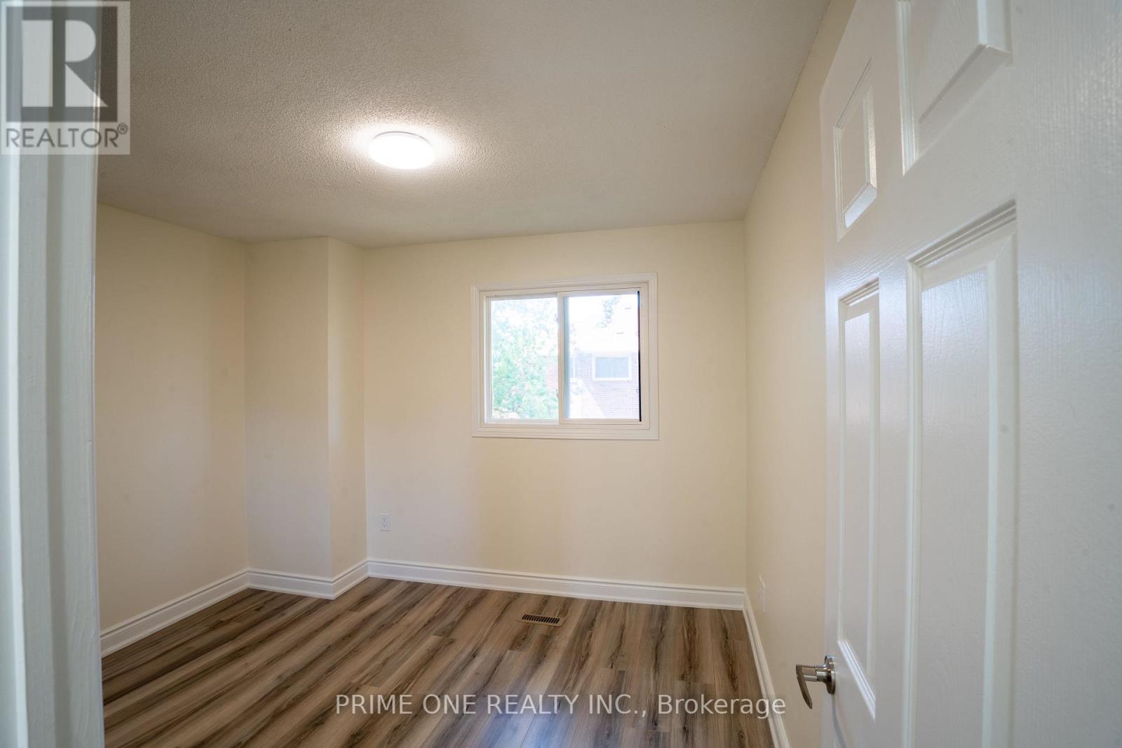 3290 CAMBOURNE CRESCENT - 28