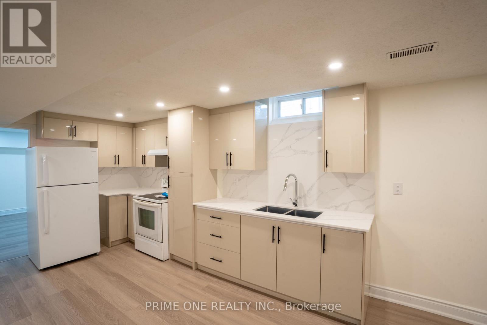 3290 CAMBOURNE CRESCENT - Image 35