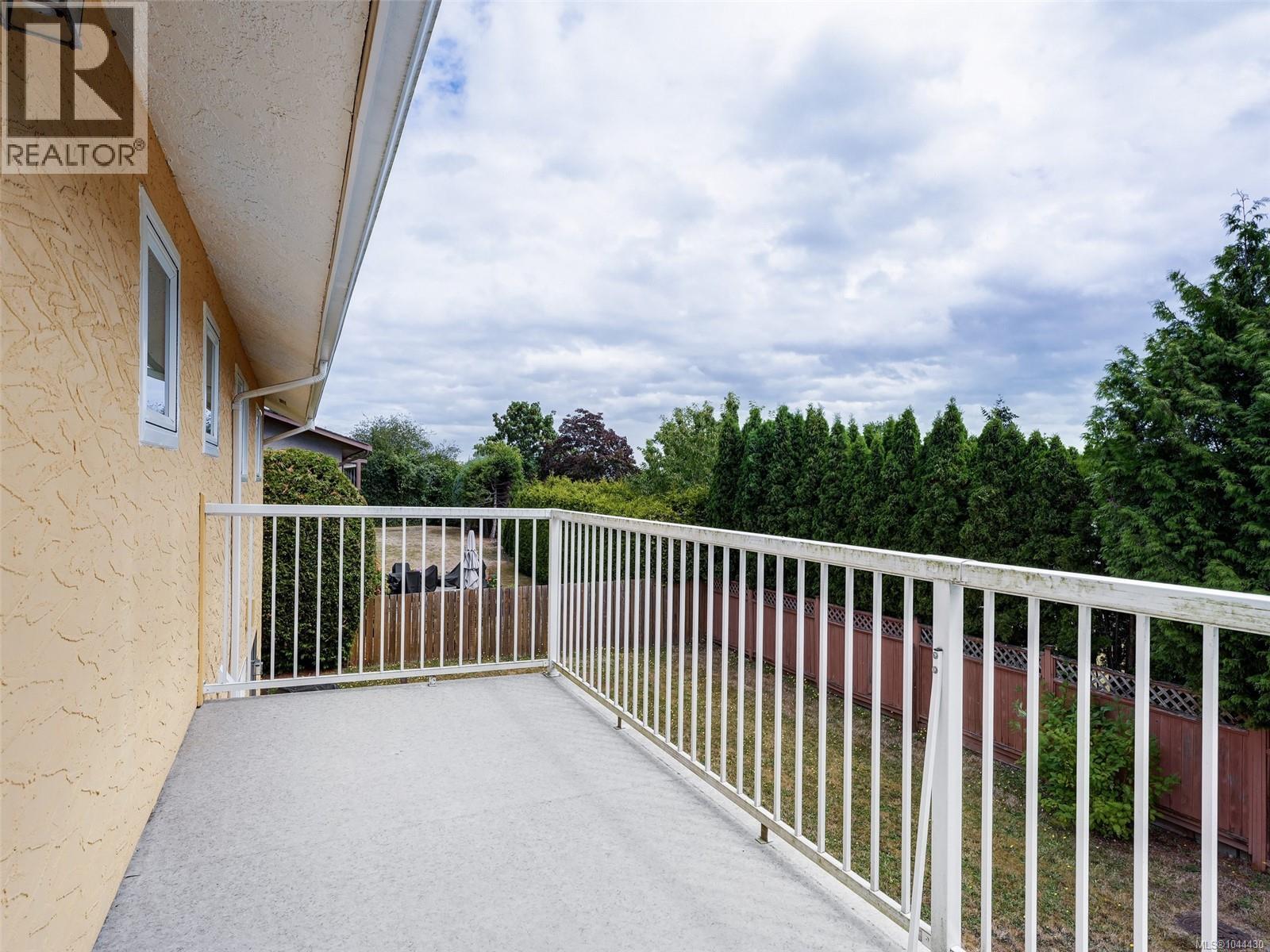  7927 Wallace Drive, Central Saanich