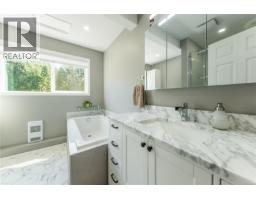 1154 Smithers Rd, Errington, BC V9P2C1 Photo 34