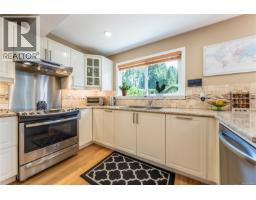 Kitchen - 1154 Smithers Rd, Errington, BC V9P2C1 Photo 14