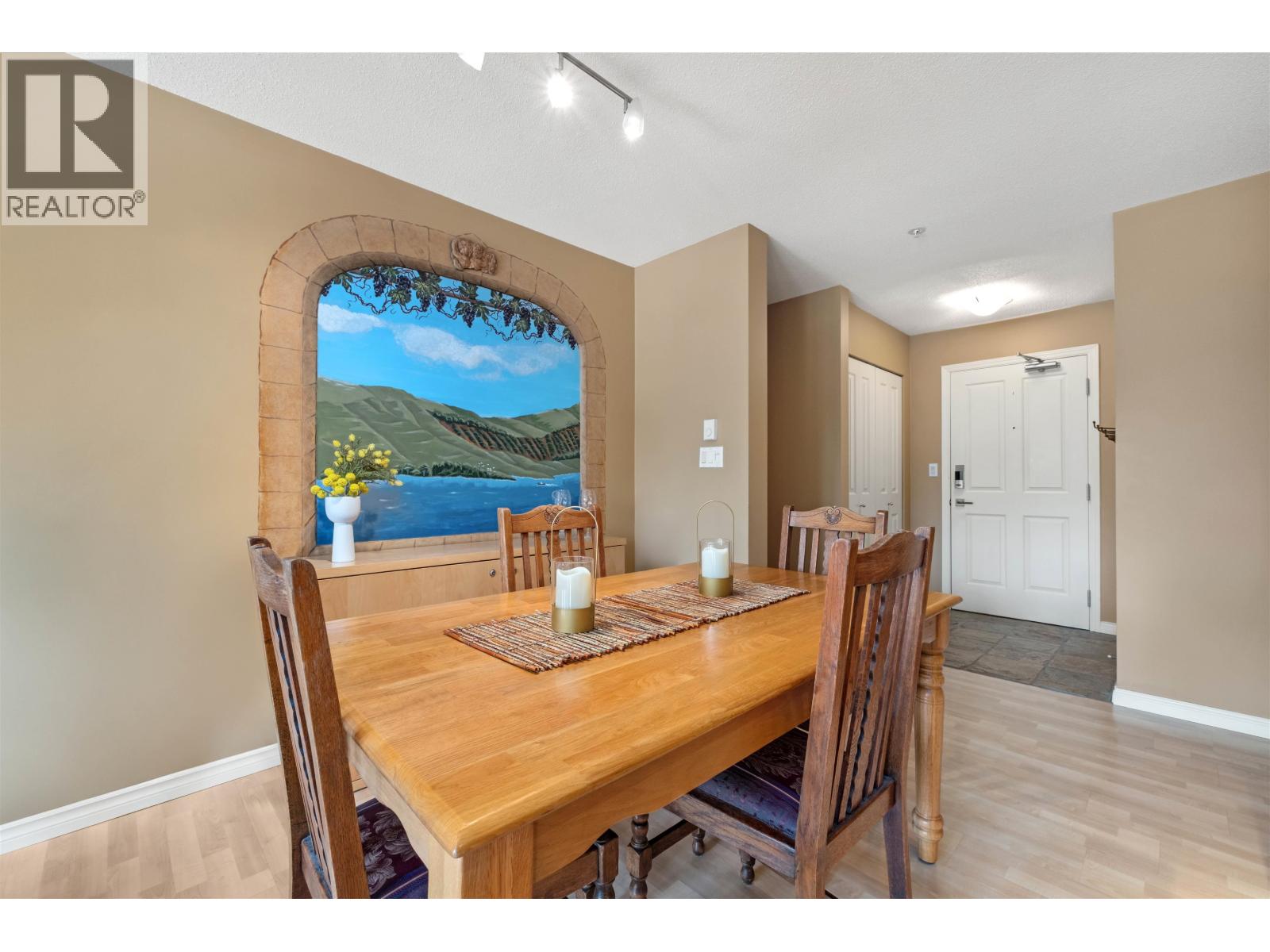 209 8080 NICKLAUS NORTH BOULEVARD, Whistler