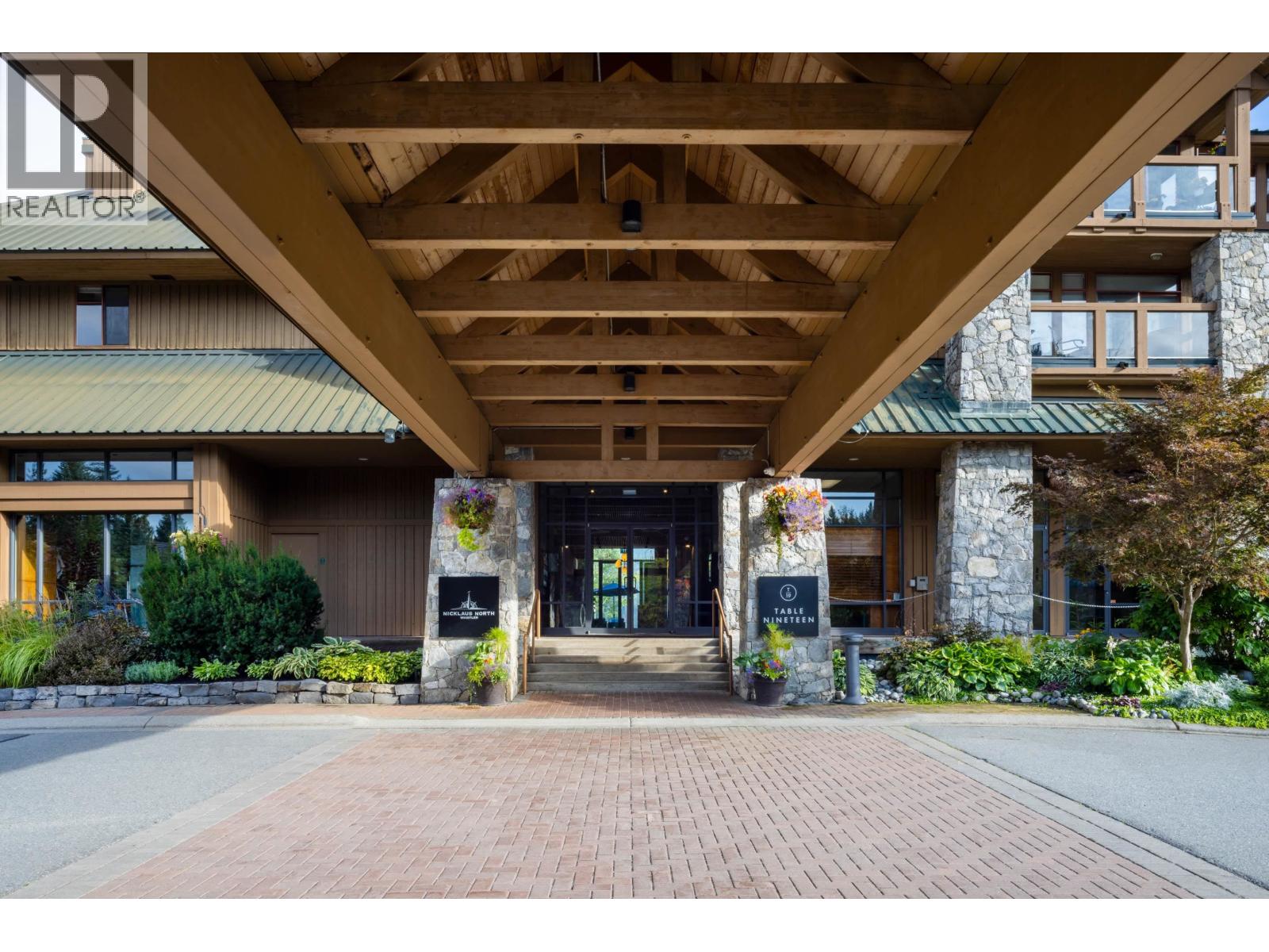 209 8080 NICKLAUS NORTH BOULEVARD, Whistler
