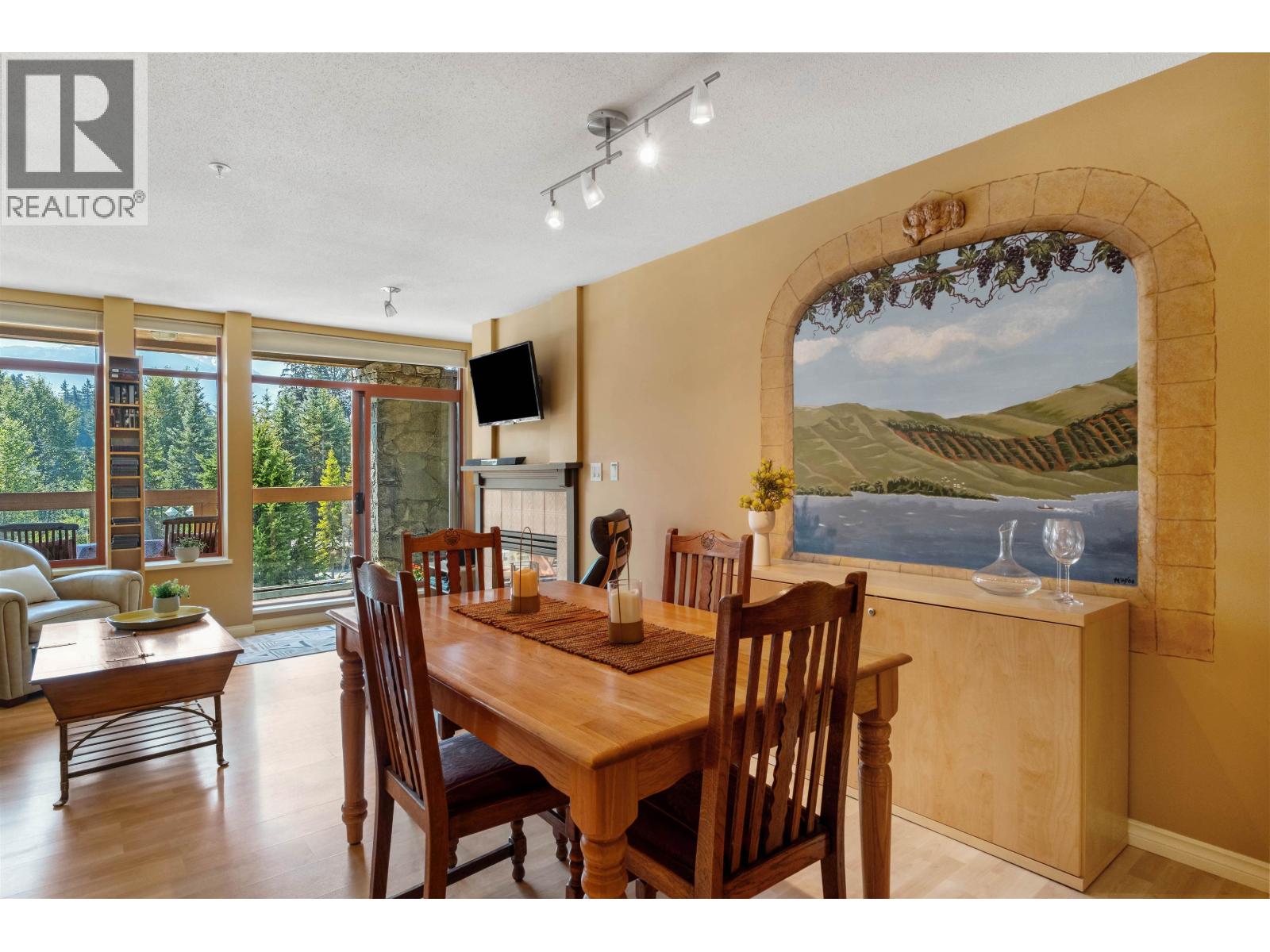 209 8080 NICKLAUS NORTH BOULEVARD, Whistler