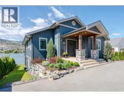 Full ensuite bathroom - 7030 Tucelnuit Drive, Oliver, BC V0H1T0 Photo 14