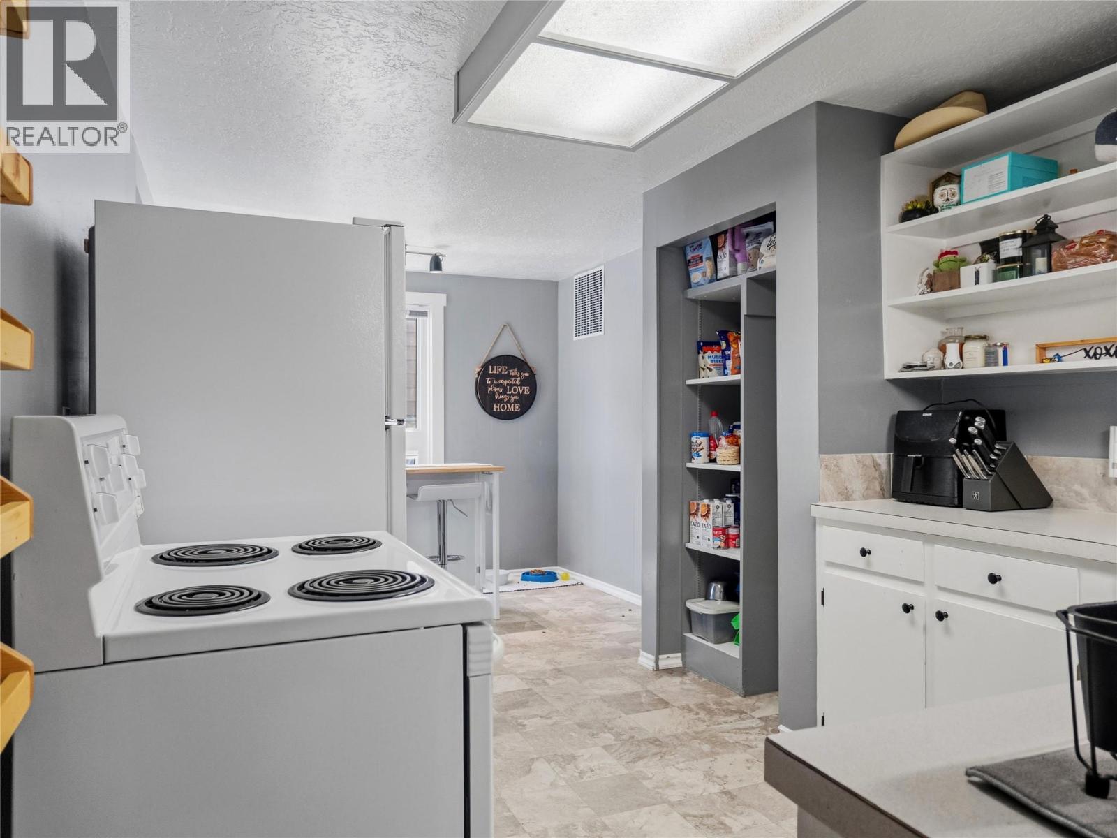 9901 2 Street - 30