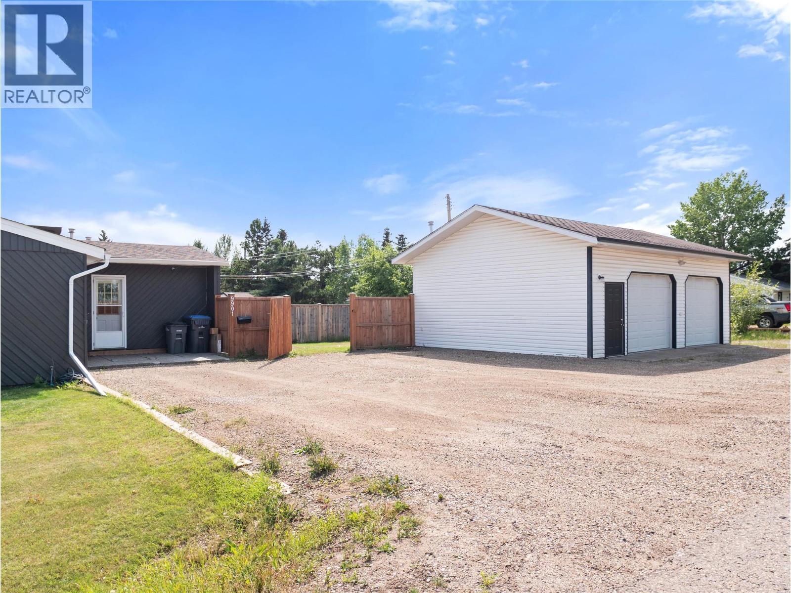 9901 2 Street - Image 37